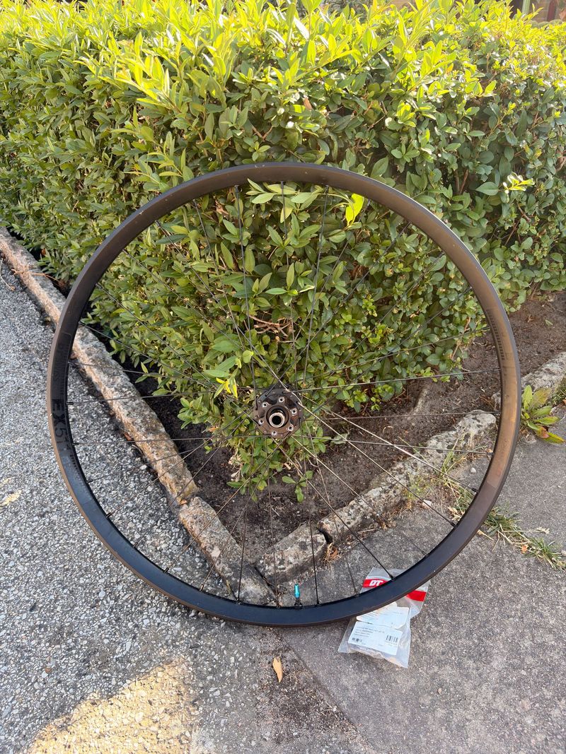 Dt Swiss EX511 with 350 Hub 2023 Wheels d'occasion