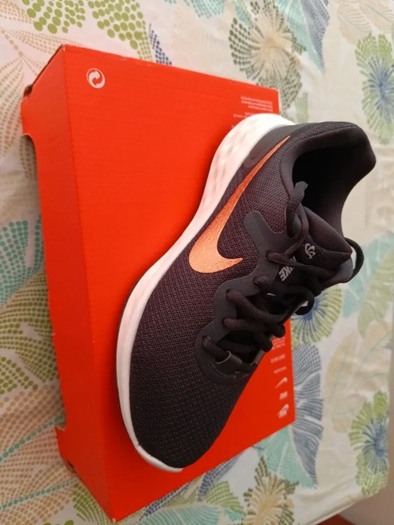 Käytetty Nike Revolution 6 NN bike — kuva 6 / 6