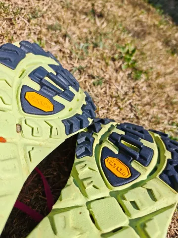 Used Hoka Mafate Speed 3 bike — image 4 of 10