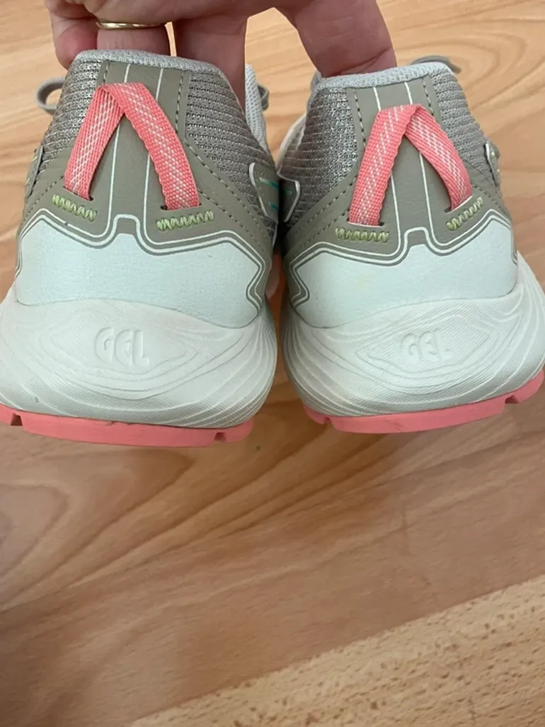 Käytetty Asics Trail Shoes bike — kuva 5 / 5
