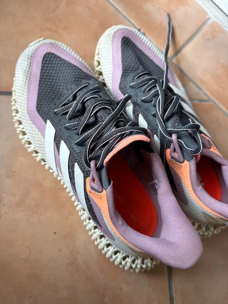 Used Adidas 4DFWD 2 W bike — image 2 of 6