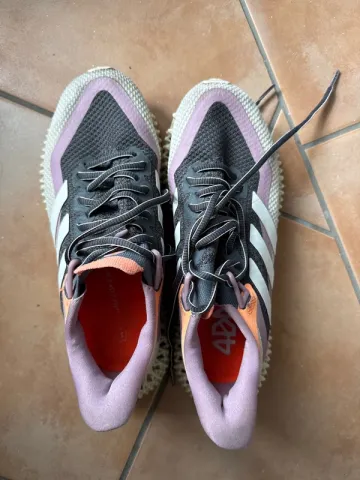 Used Adidas 4DFWD 2 W bike — image 1 of 6