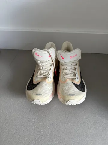 Tweedehands Nike Zoom Fly 6 bike — afbeelding 2 van 4