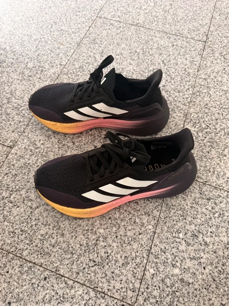 Used Adidas Ultraboost bike — image 4 of 5
