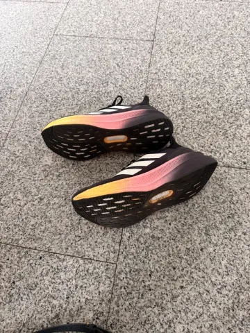 Used Adidas Ultraboost bike — image 3 of 5