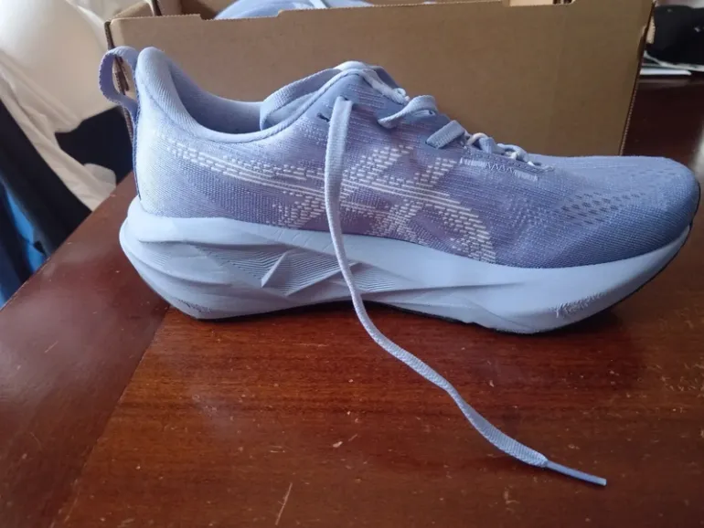 Used Asics Novablast 5 bike — image 5 of 8