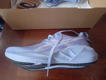 Used Asics Novablast 5 bike — image 6 of 8