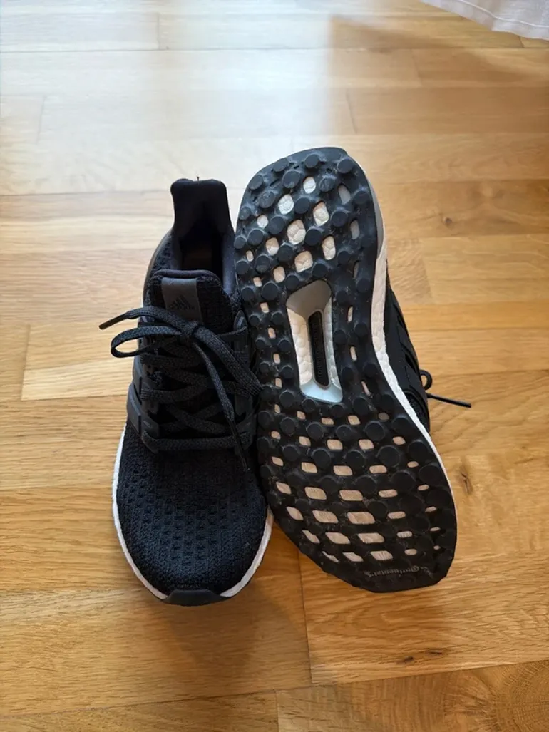Brugt Adidas Ultra Boost bike — billede 2 af 2