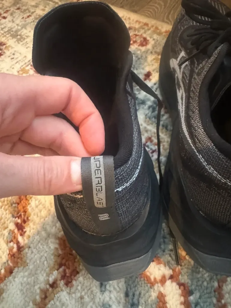 Used Asics Superblast 2 bike — image 5 of 8
