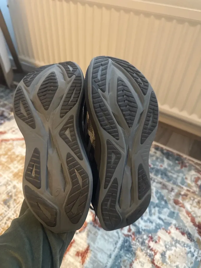 Used Asics Superblast 2 bike — image 8 of 8