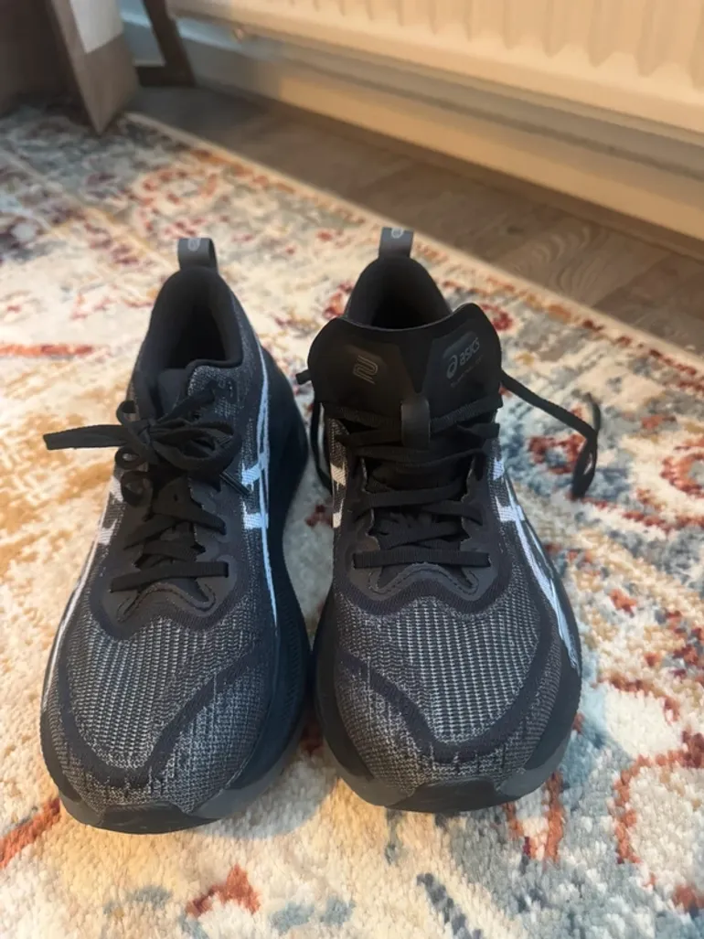 Used Asics Superblast 2 bike — image 2 of 8