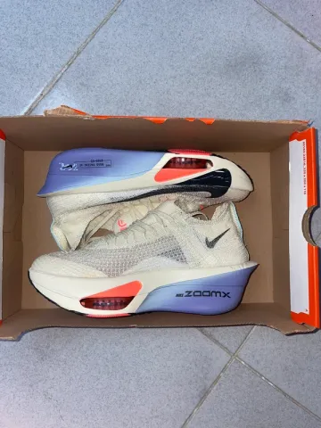 Used Nike Air Zoom Alphafly 3 bike — image 1 of 8