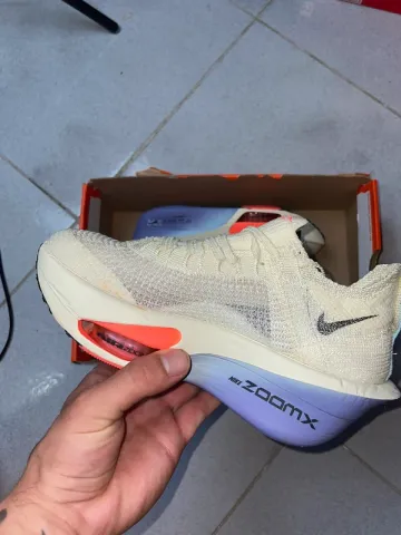 Used Nike Air Zoom Alphafly 3 bike — image 5 of 8