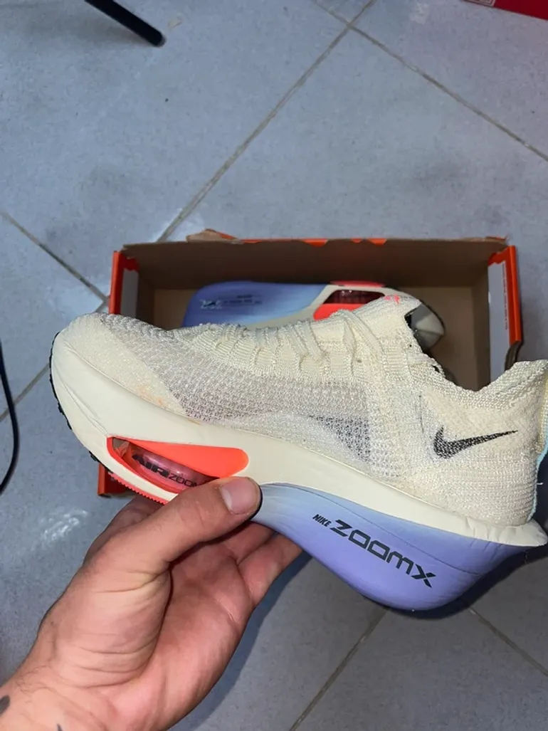 Used Nike Air Zoom Alphafly 3 bike — image 5 of 8
