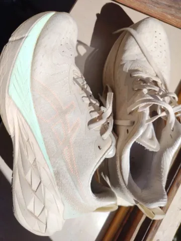 Used Asics Novablast bike — image 1 of 5