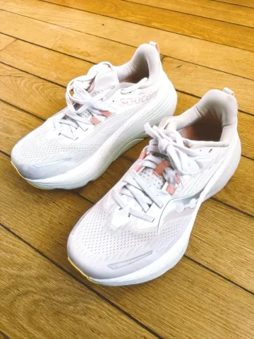 Saucony Hurricane 24 bike usato — immagine 5 di 8