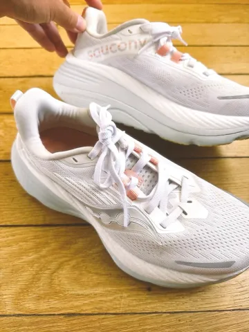 Saucony Hurricane 24 bike usato — immagine 2 di 8