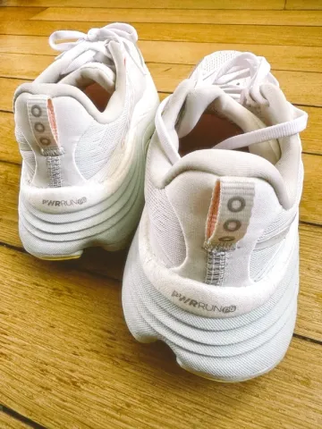 Saucony Hurricane 24 bike usato — immagine 3 di 8