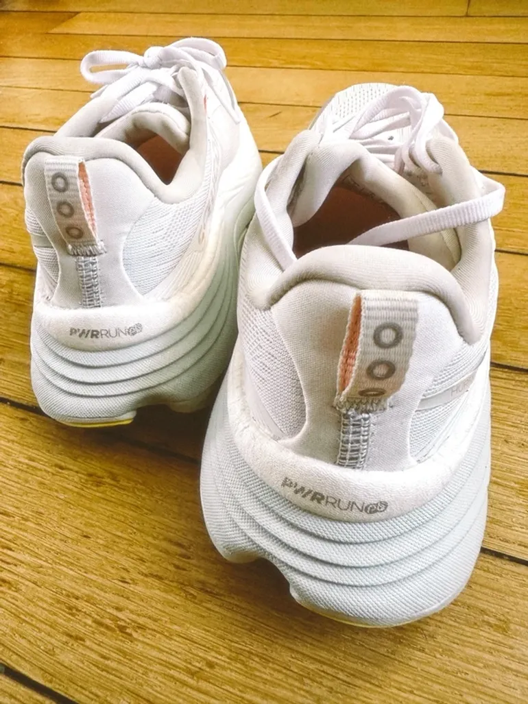 Saucony Hurricane 24 bike usato — immagine 3 di 8