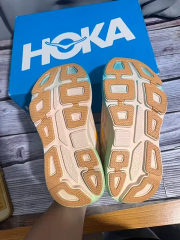 Used Hoka Bondi 9 bike — image 3 of 3