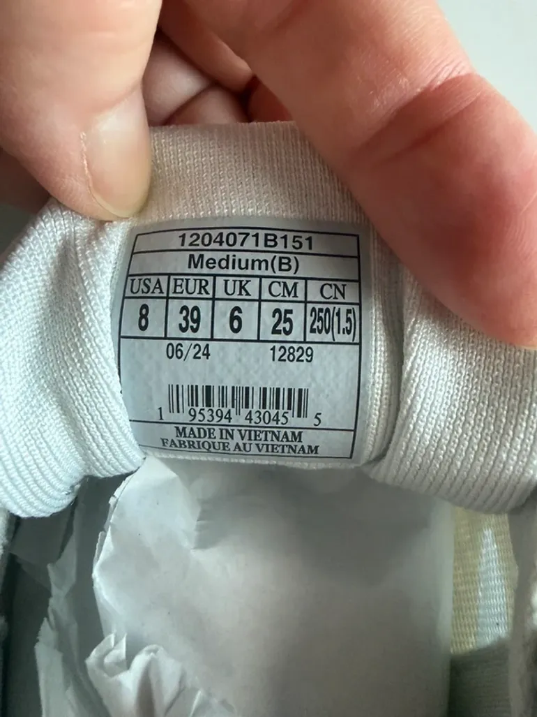 Used Brooks Ghost 16 bike — image 3 of 6