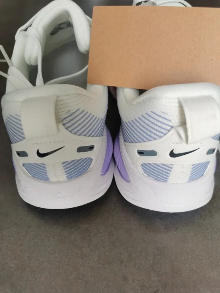 Used Nike Vomero 18 bike — image 5 of 9