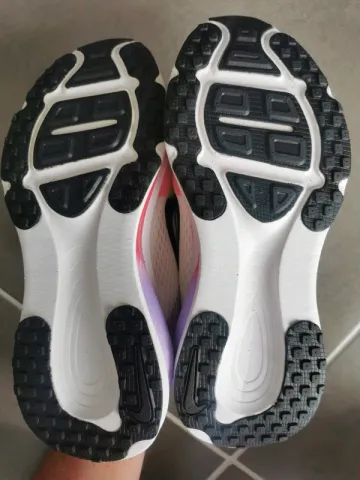 Used Nike Vomero 18 bike — image 7 of 9