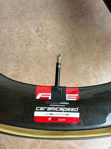 Used Ffwd Carbon Front Wheel bike — image 6 of 6