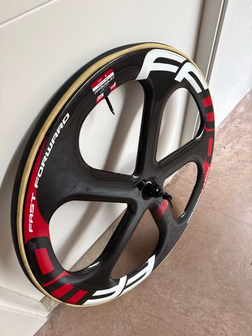 Used Ffwd Carbon Front Wheel bike — image 3 of 6