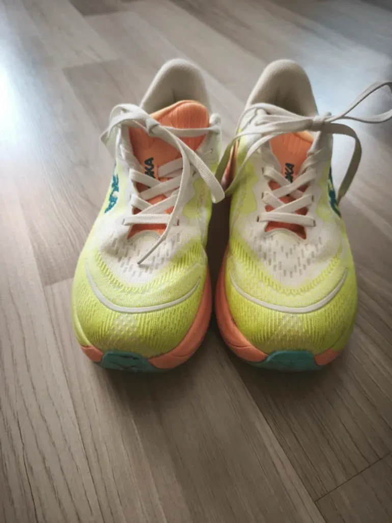 Used Hoka Skyflow bike — image 1 of 6