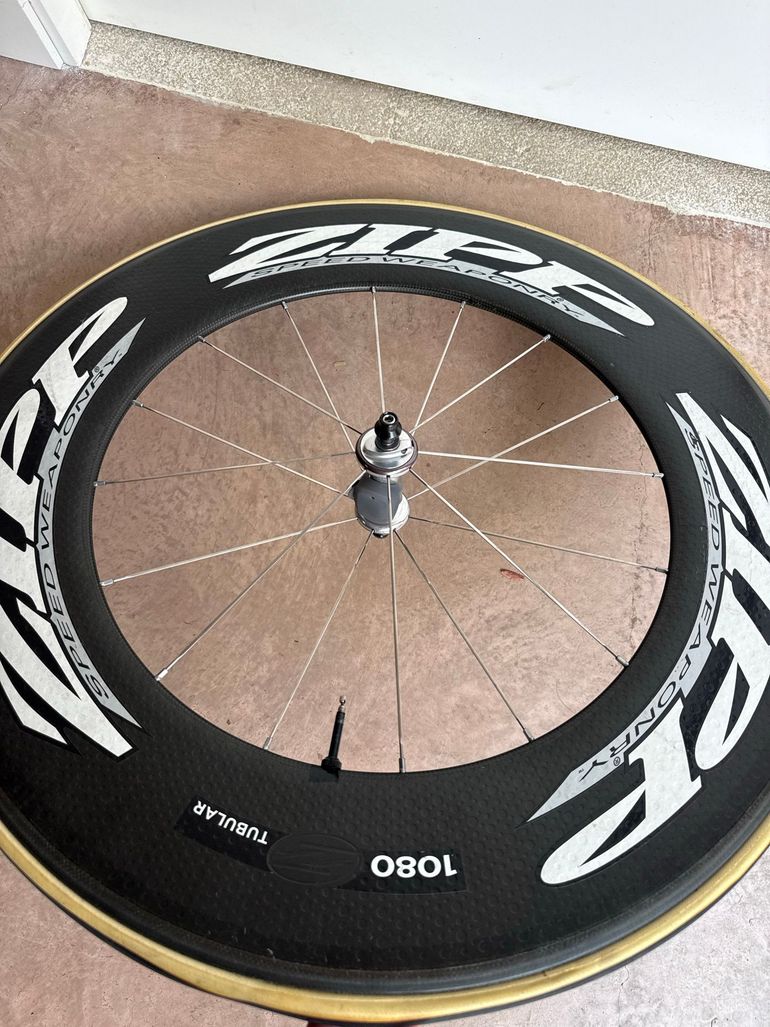 Used Zipp 1080 Front Wheel bike — image 4 of 4