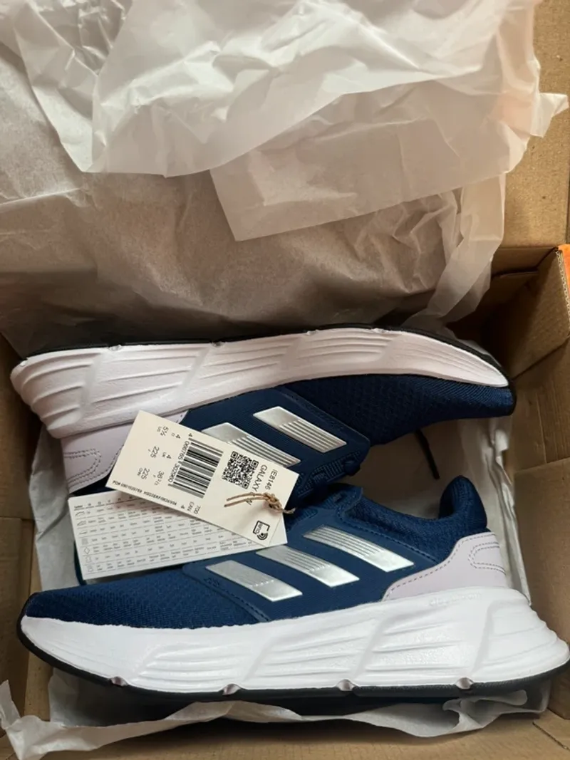 Adidas Scarpe Running Shoes d'occasion