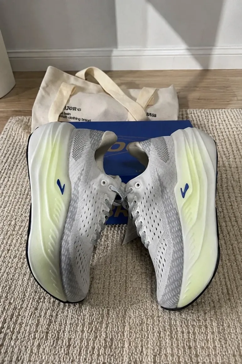 Used Brooks Glycerin Max bike — image 3 of 5