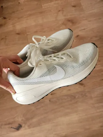 Used Nike Comfort bike — image 1 of 9