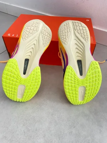 Tweedehands Nike Zoom Fly 6 bike — afbeelding 7 van 11