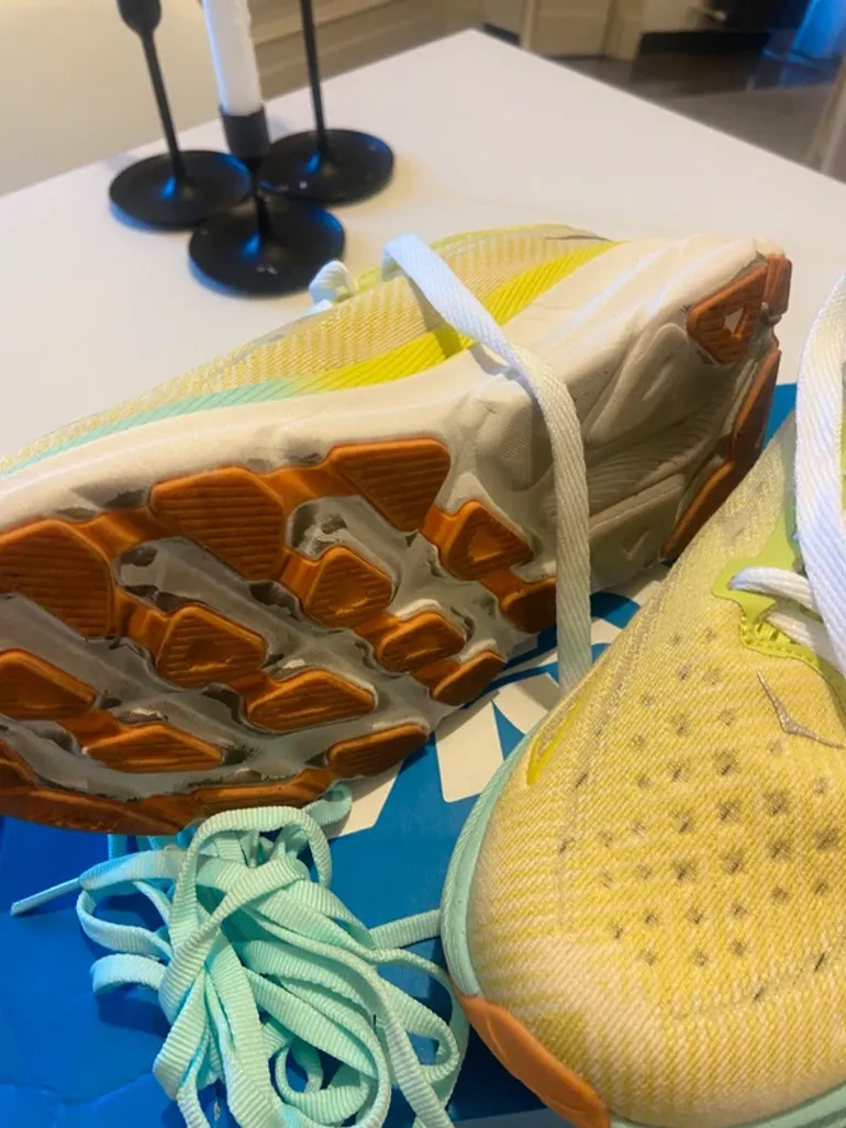 Used Hoka Clifton 9 bike — image 4 of 6