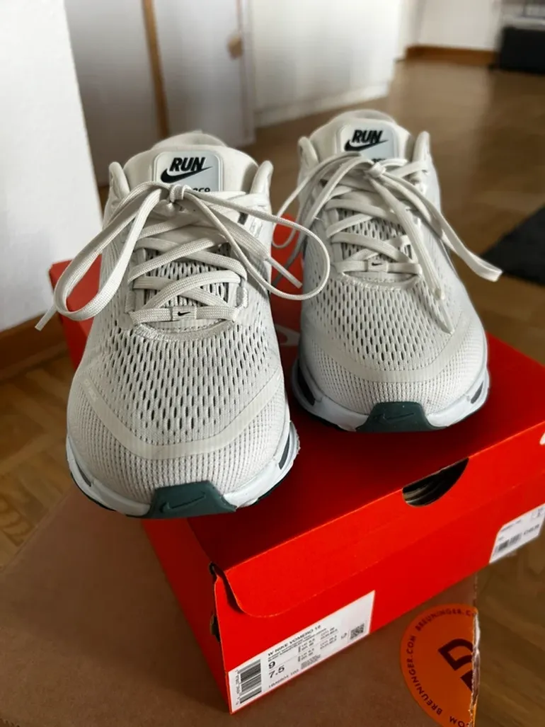 Käytetty Nike Vomero 18 bike — kuva 4 / 5
