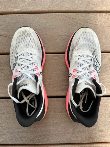 Saucony Kindara 16 bike usato — immagine 2 di 4