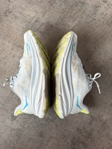 Hoka Clifton 9 bike d'occasion — image 4 sur 6
