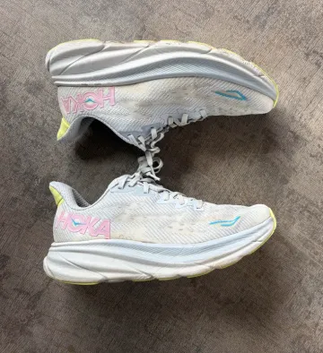 Hoka Clifton 9 bike d'occasion — image 2 sur 6
