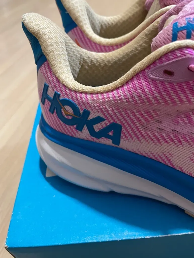 Used Hoka Clifton 9 bike — image 2 of 3