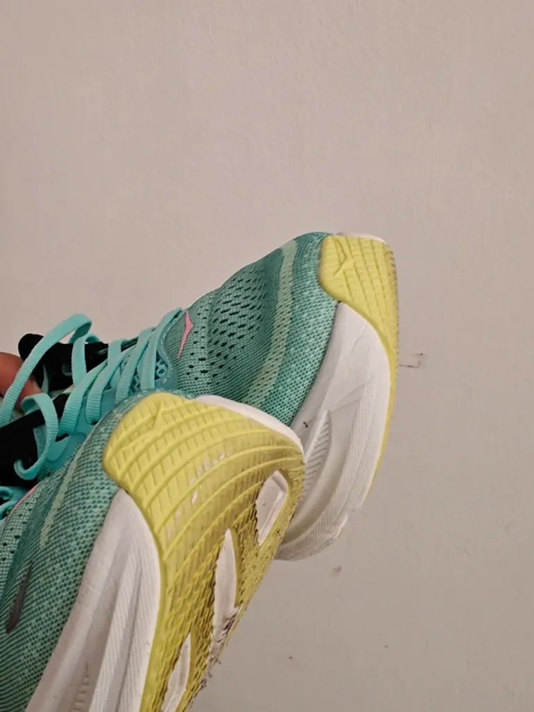 Used Hoka Bondi 9 bike — image 6 of 13