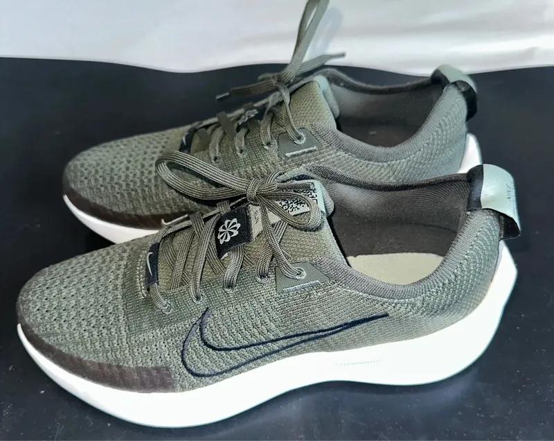 Nike Jogging shoes Running Shoes d'occasion