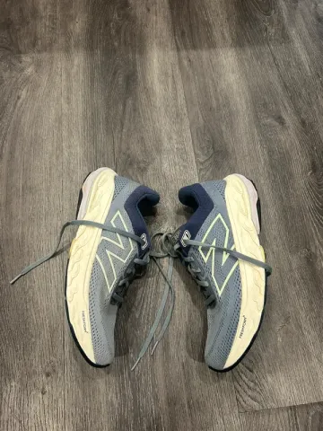 Used New Balance Fresh Foam 860 bike — image 2 of 4