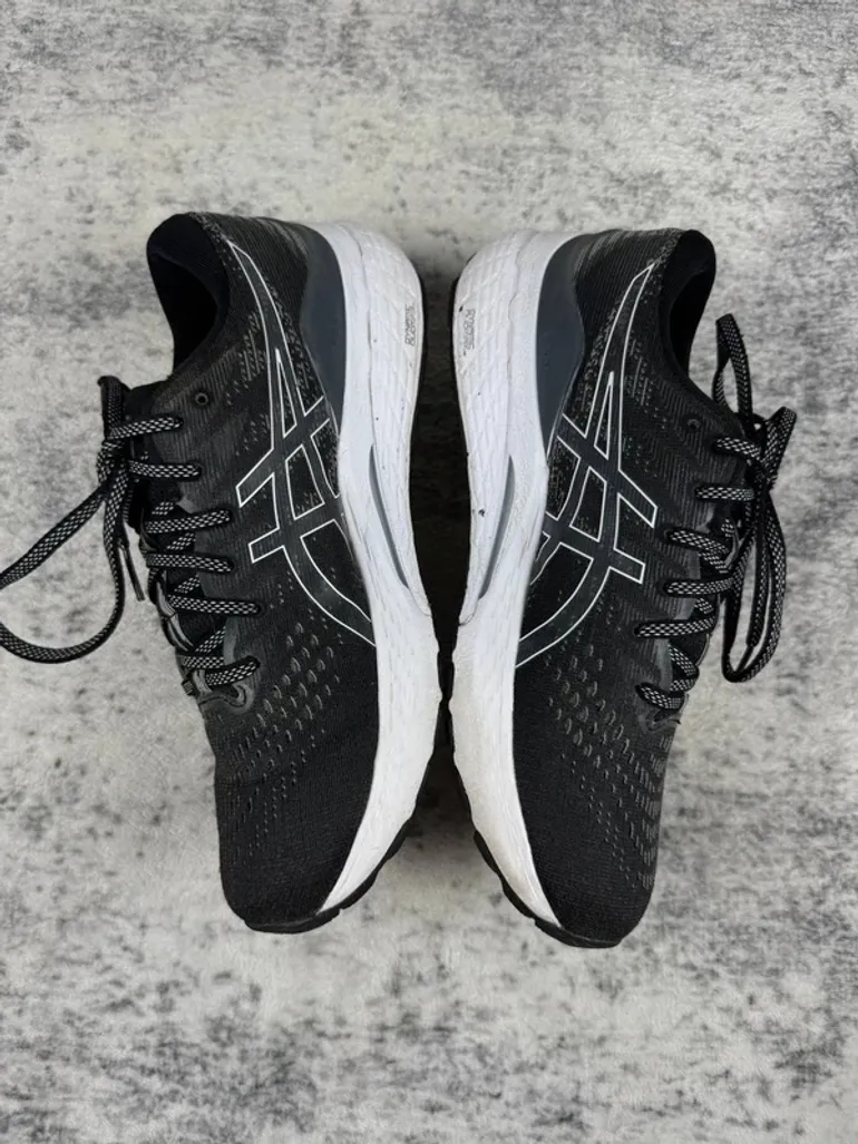 Tweedehands White Gel-Kayano 28 bike — afbeelding 5 van 9
