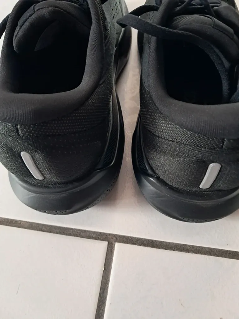 Used Brooks Adrenaline 24 GTS bike — image 4 of 4