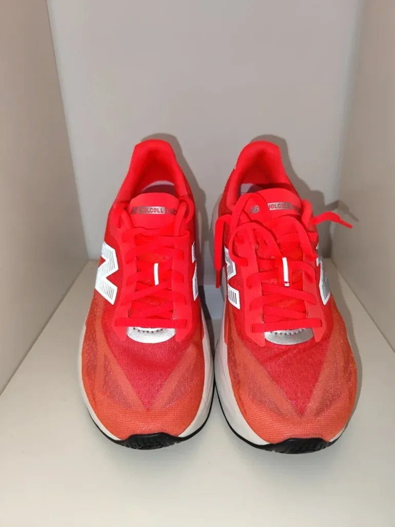 Gebrauchtes New Balance FuelCell Rebel v5 bike — Bild 2 von 7