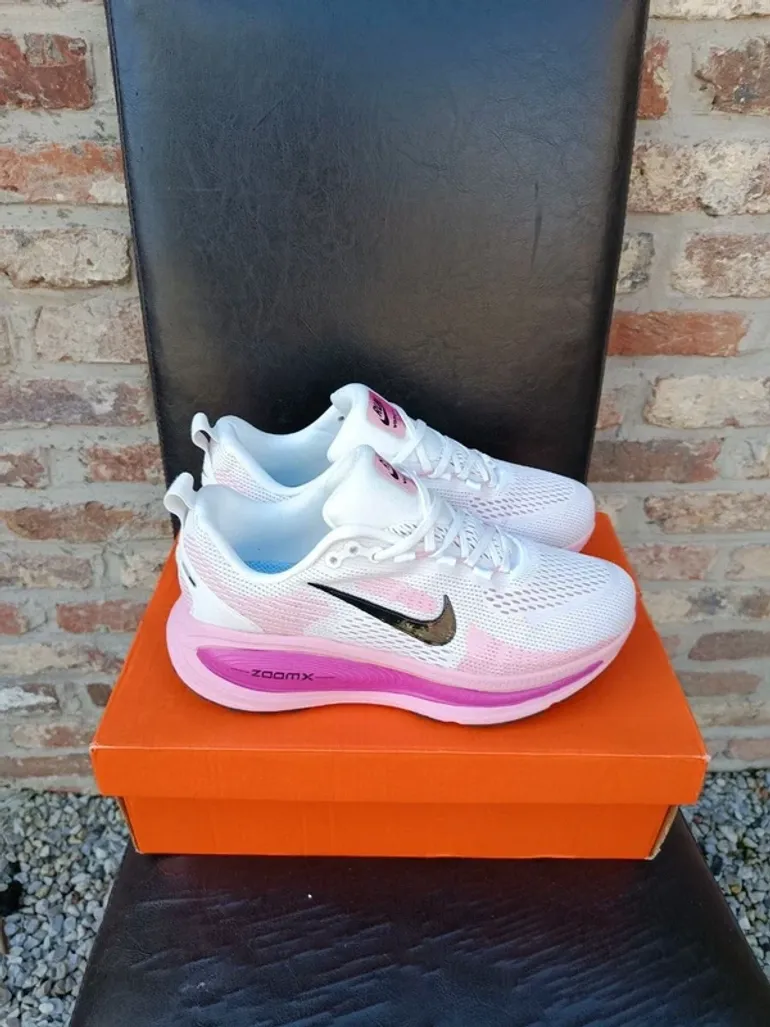 Used Nike Vomeros Plus Zoomix bike — image 3 of 7
