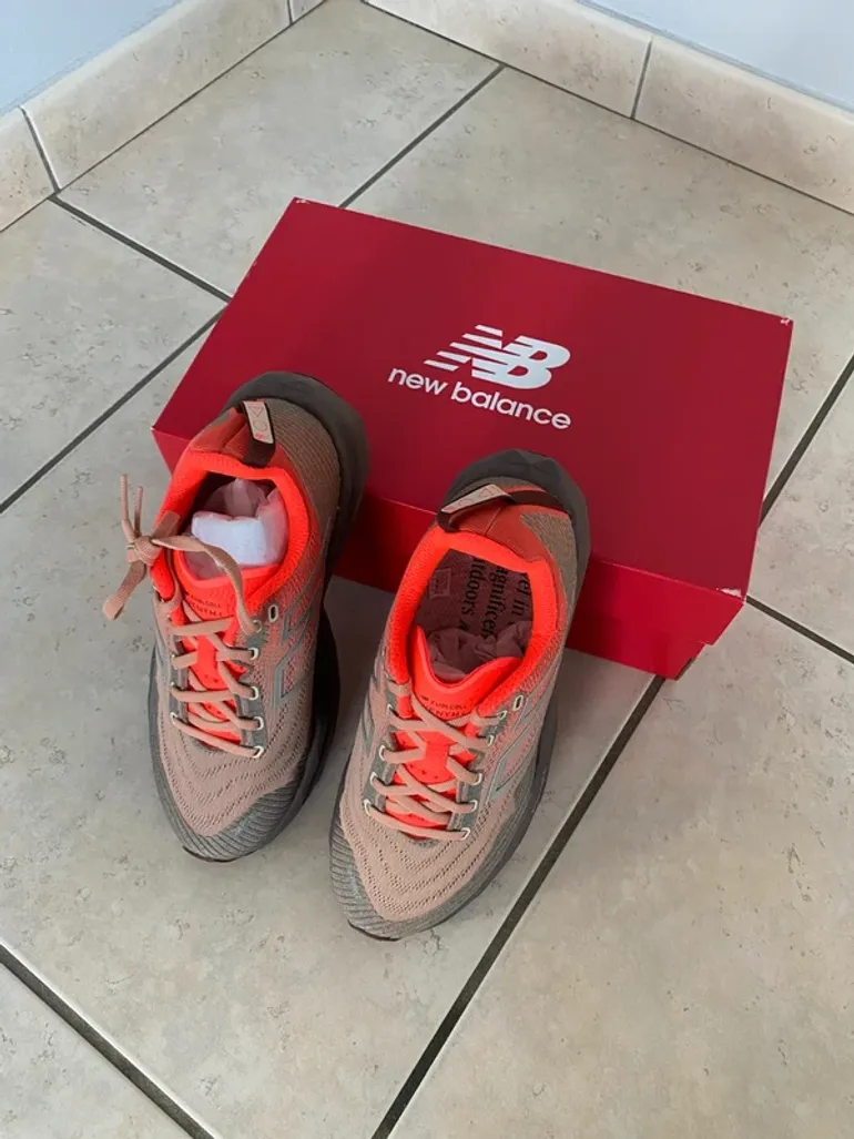 Used New Balance FuelCell Venym bike — image 3 of 7