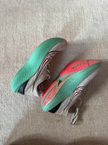 Used Saucony Endorphin Pro 3 bike — image 3 of 8